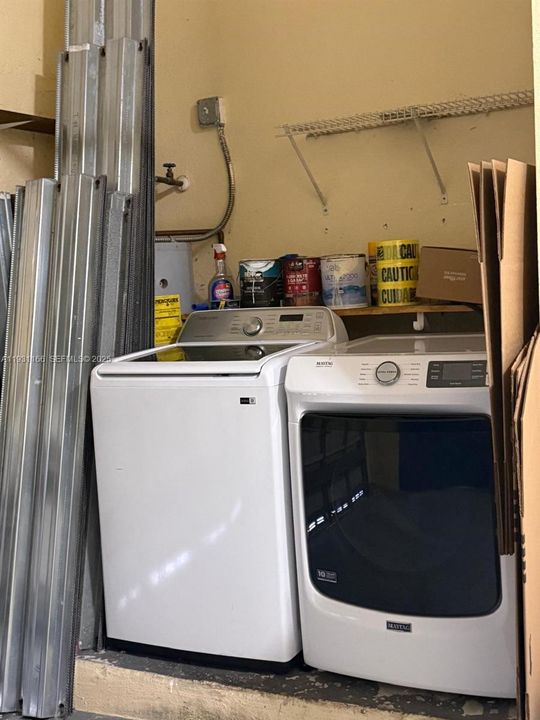 For Rent: $2,500 (3 beds, 2 baths, 1426 Square Feet)