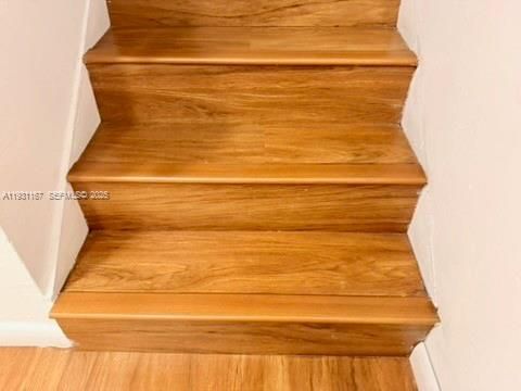 В аренду: $2,350 (2 спален, 2 ванн, 1415 Квадратных фут)