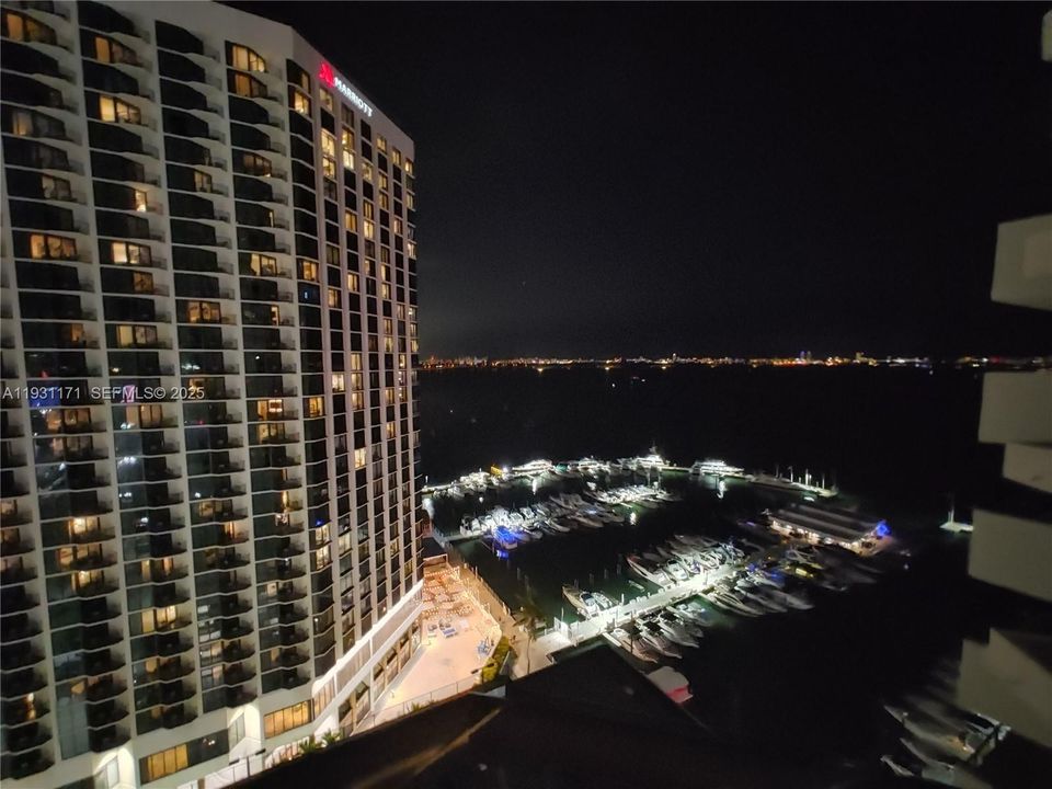 En Venta: $335,000 (1 camas, 1 baños, 860 Pies cuadrados)