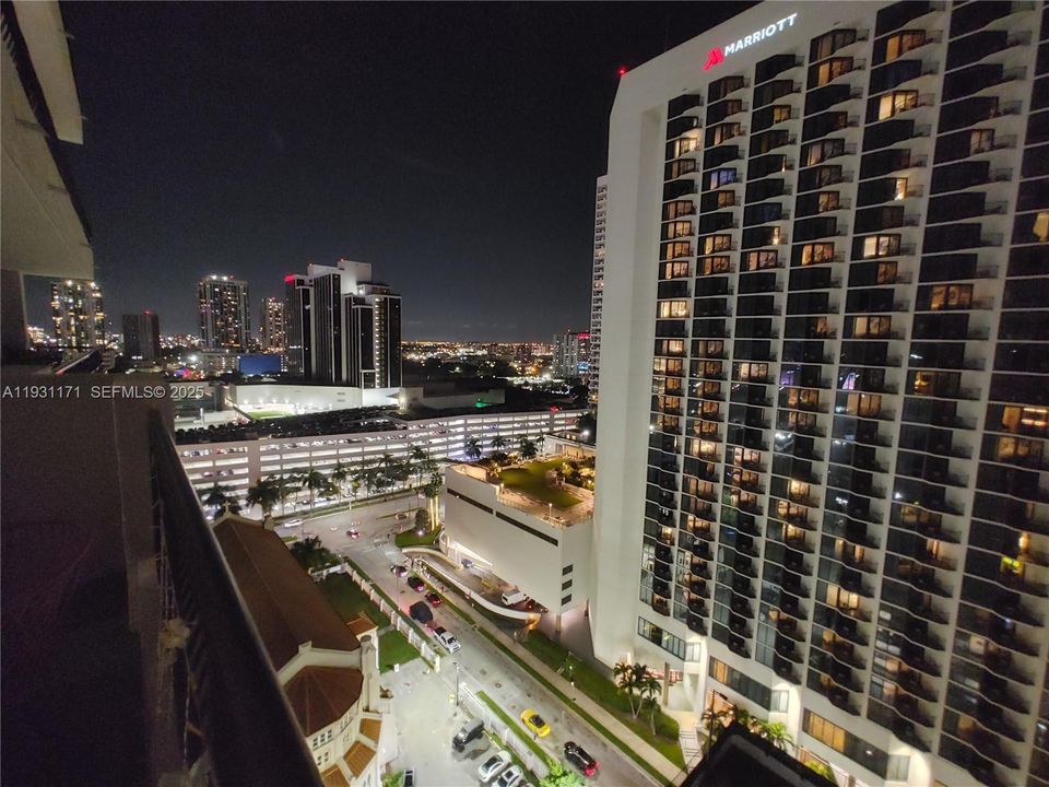 En Venta: $335,000 (1 camas, 1 baños, 860 Pies cuadrados)