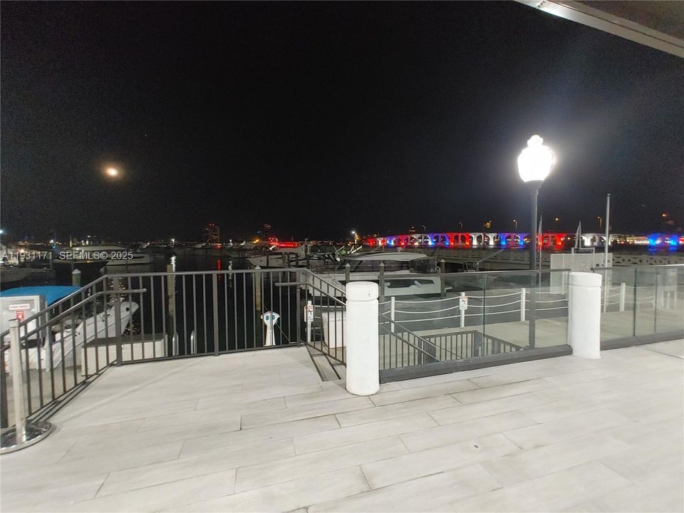 En Venta: $335,000 (1 camas, 1 baños, 860 Pies cuadrados)