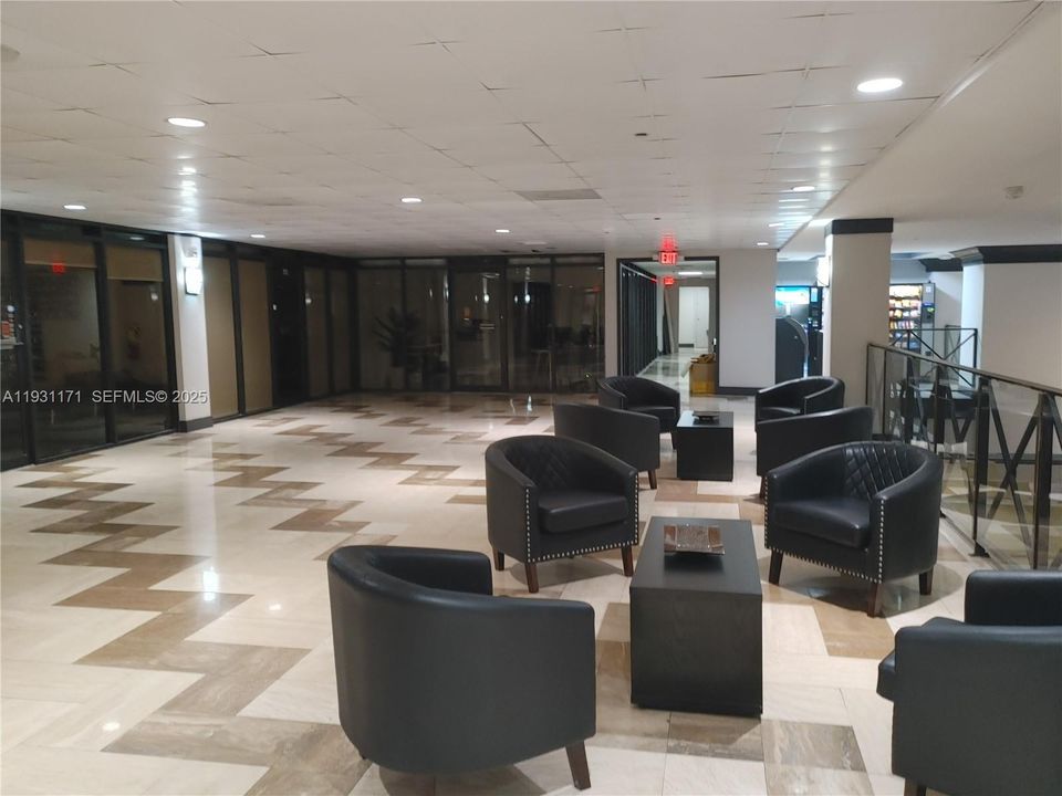 En Venta: $335,000 (1 camas, 1 baños, 860 Pies cuadrados)