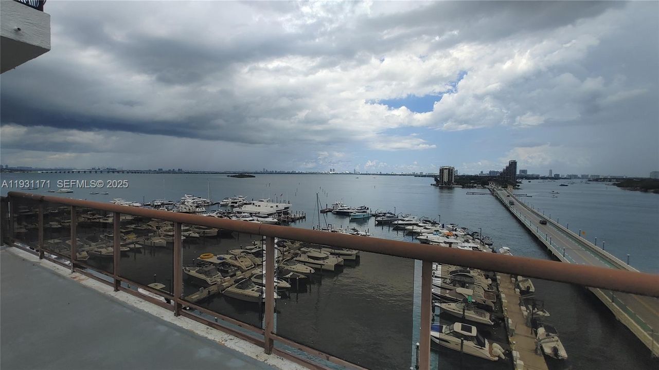 En Venta: $335,000 (1 camas, 1 baños, 860 Pies cuadrados)