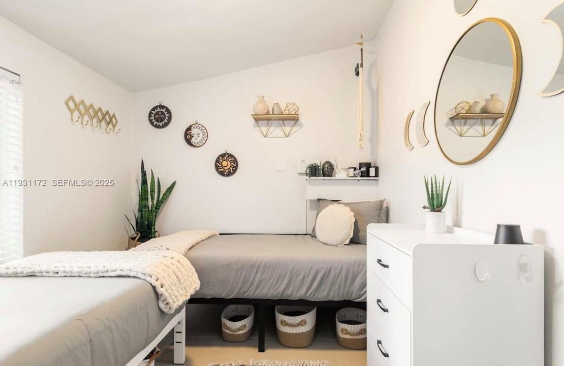 На продажу: $599,000 (2 спален, 2 ванн, 1250 Квадратных фут)