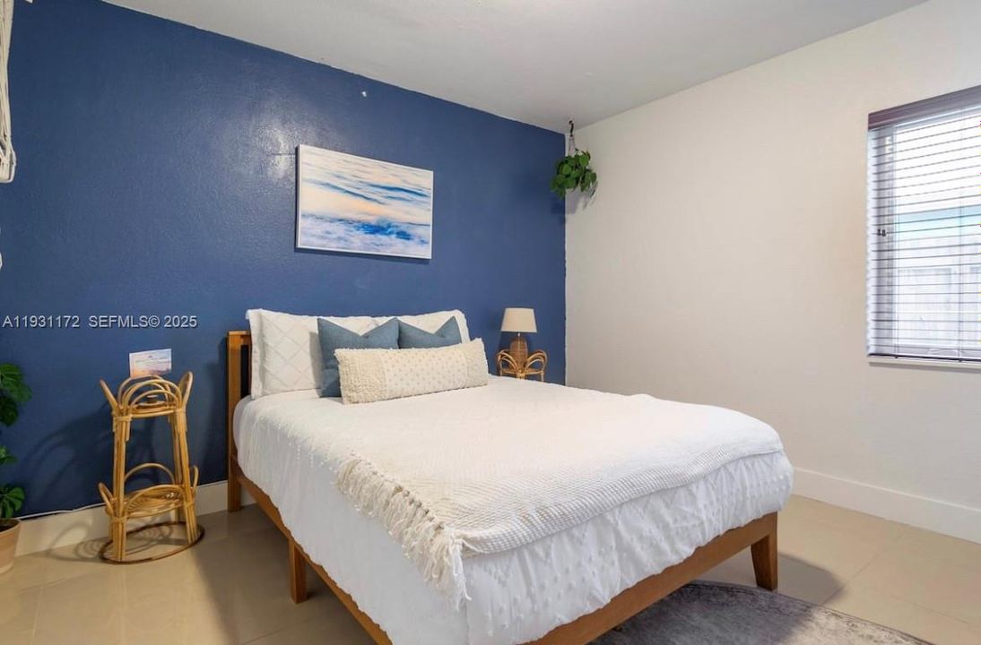 На продажу: $599,000 (2 спален, 2 ванн, 1250 Квадратных фут)