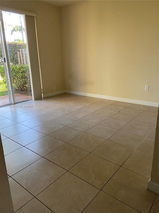 В аренду: $3,200 (3 спален, 2 ванн, 1742 Квадратных фут)