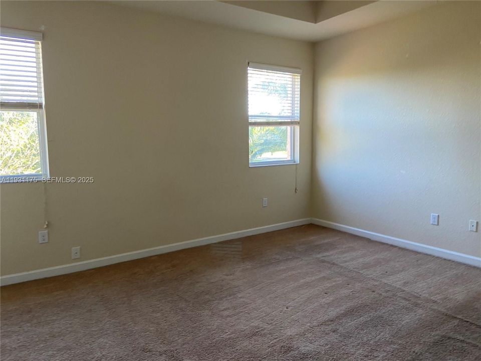 В аренду: $3,200 (3 спален, 2 ванн, 1742 Квадратных фут)