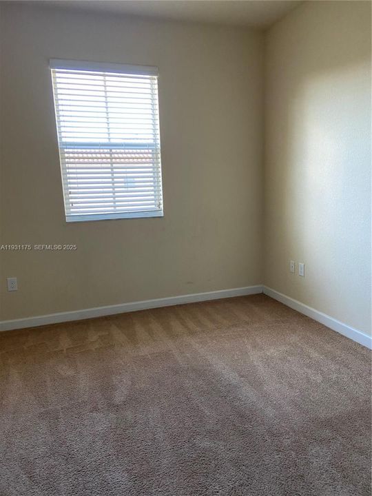 В аренду: $3,200 (3 спален, 2 ванн, 1742 Квадратных фут)