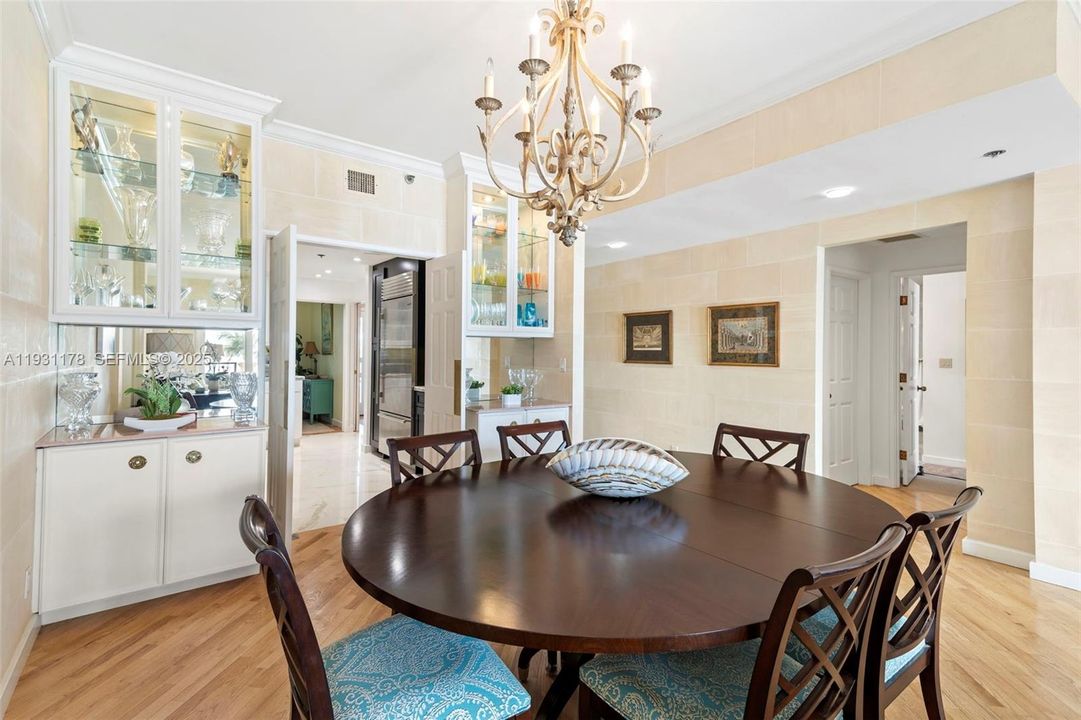 For Rent: $25,000 (2 beds, 2 baths, 1847 Square Feet)