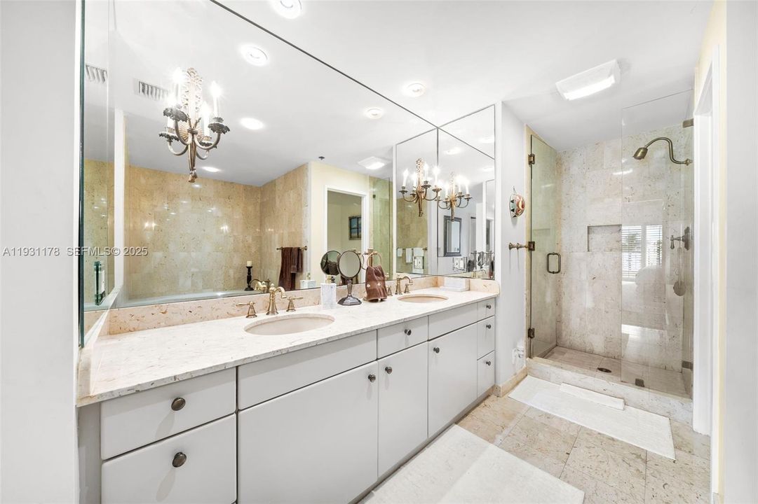 For Rent: $25,000 (2 beds, 2 baths, 1847 Square Feet)