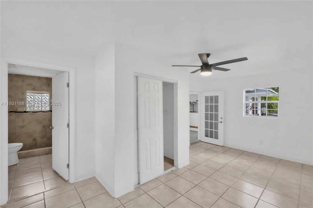 For Sale: $499,900 (3 beds, 2 baths, 1168 Square Feet)