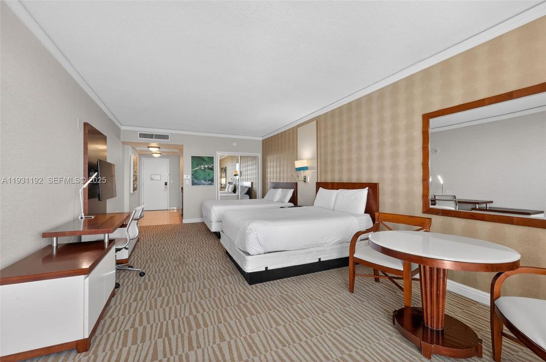 For Sale: $299,000 (0 beds, 1 baths, 551 Square Feet)