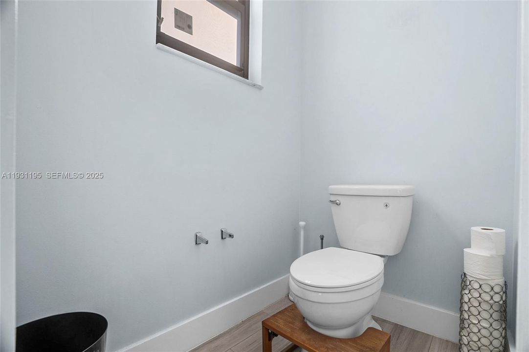 На продажу: $985,000 (4 спален, 3 ванн, 2957 Квадратных фут)