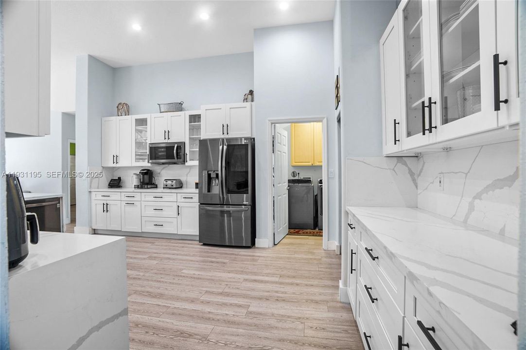 На продажу: $985,000 (4 спален, 3 ванн, 2957 Квадратных фут)