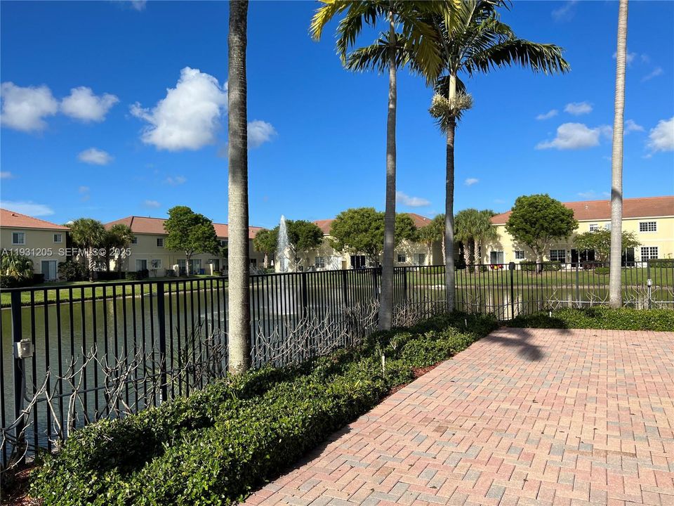 待售: $430,000 (3 贝兹, 2 浴室, 1514 平方英尺)