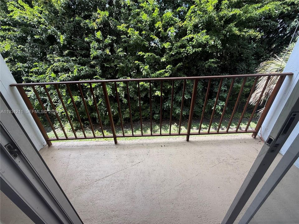 待售: $250,000 (2 贝兹, 1 浴室, 968 平方英尺)