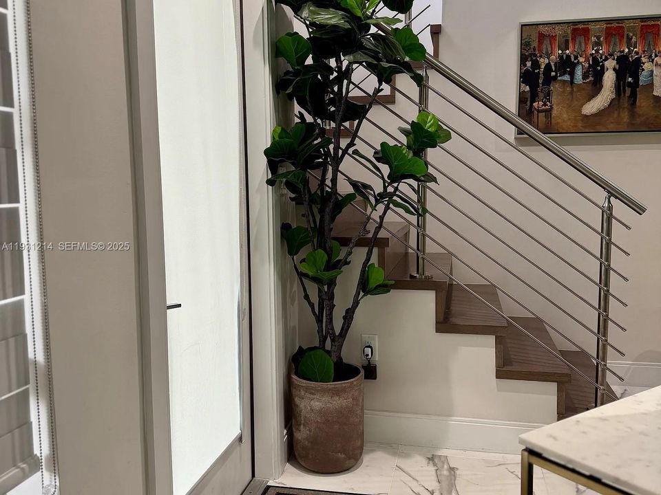 For Rent: $5,950 (3 beds, 3 baths, 2176 Square Feet)