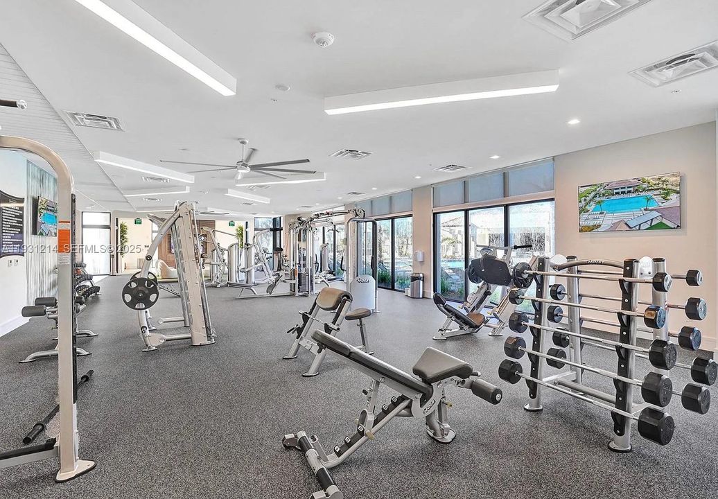 For Rent: $5,950 (3 beds, 3 baths, 2176 Square Feet)