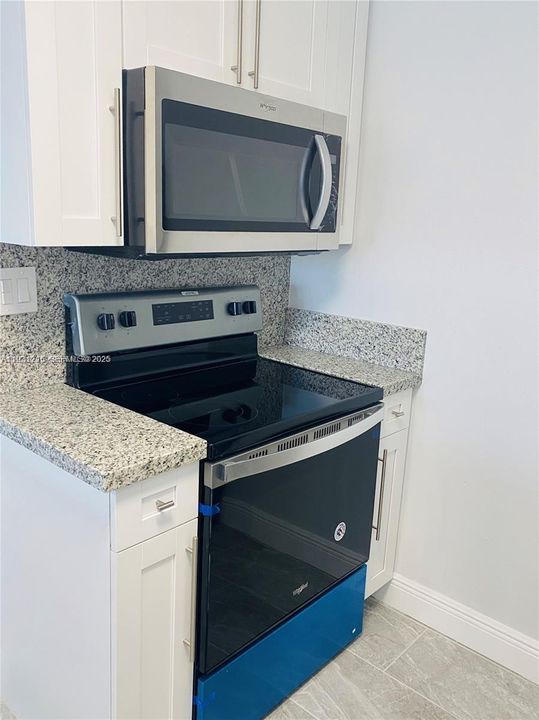 For Rent: $2,350 (2 beds, 2 baths, 1040 Square Feet)