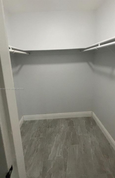 For Rent: $2,350 (2 beds, 2 baths, 1040 Square Feet)