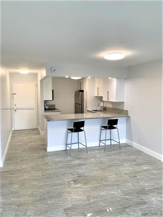 For Rent: $2,350 (2 beds, 2 baths, 1040 Square Feet)