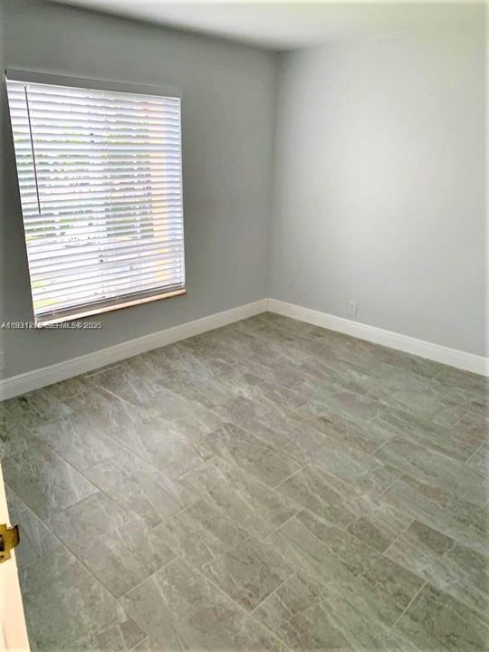 For Rent: $2,350 (2 beds, 2 baths, 1040 Square Feet)