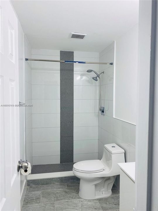 For Rent: $2,350 (2 beds, 2 baths, 1040 Square Feet)