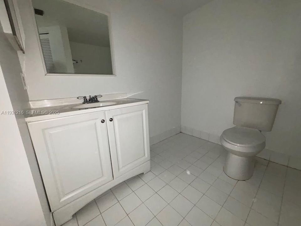 出租: $2,199 (2 贝兹, 2 浴室, 820 平方英尺)