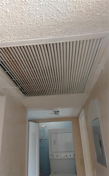 待售: $185,000 (1 贝兹, 1 浴室, 650 平方英尺)