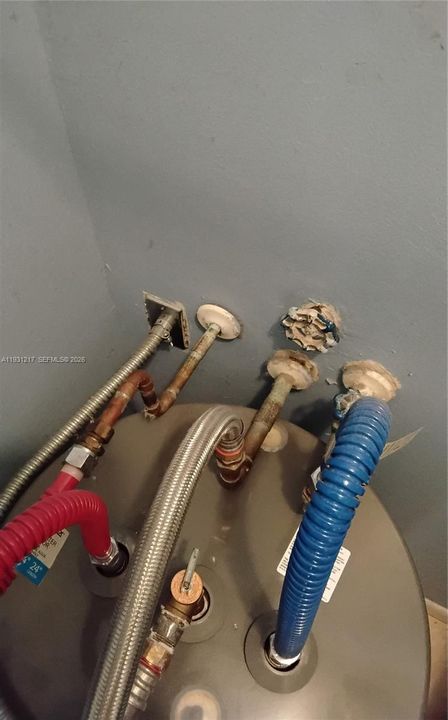 待售: $185,000 (1 贝兹, 1 浴室, 650 平方英尺)