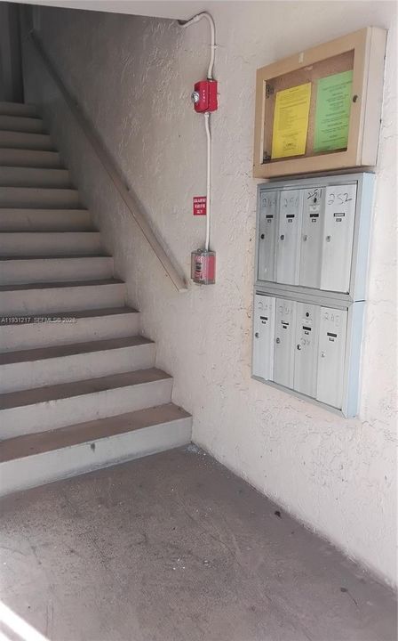 待售: $185,000 (1 贝兹, 1 浴室, 650 平方英尺)