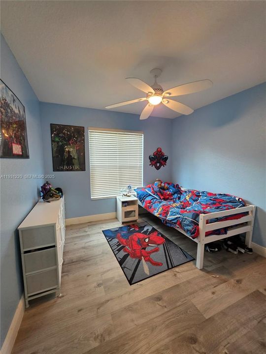 На продажу: $420,000 (3 спален, 2 ванн, 1336 Квадратных фут)