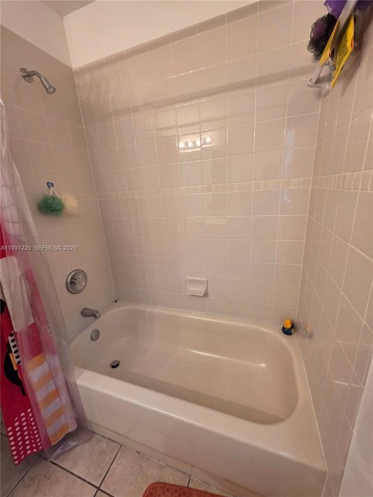 На продажу: $420,000 (3 спален, 2 ванн, 1336 Квадратных фут)