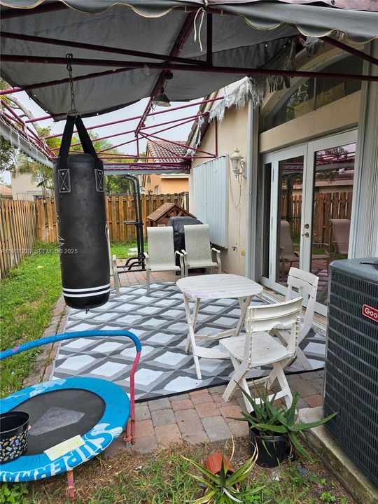 На продажу: $420,000 (3 спален, 2 ванн, 1336 Квадратных фут)