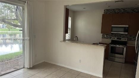 出租: $2,700 (3 贝兹, 2 浴室, 1536 平方英尺)