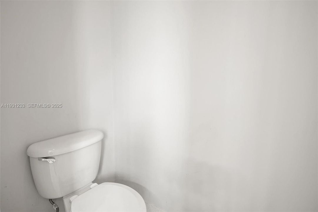 En Venta: $584 (5 camas, 3 baños, 2494 Pies cuadrados)