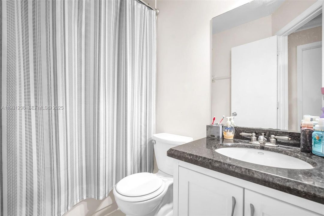 For Sale: $320,000 (3 beds, 2 baths, 1428 Square Feet)