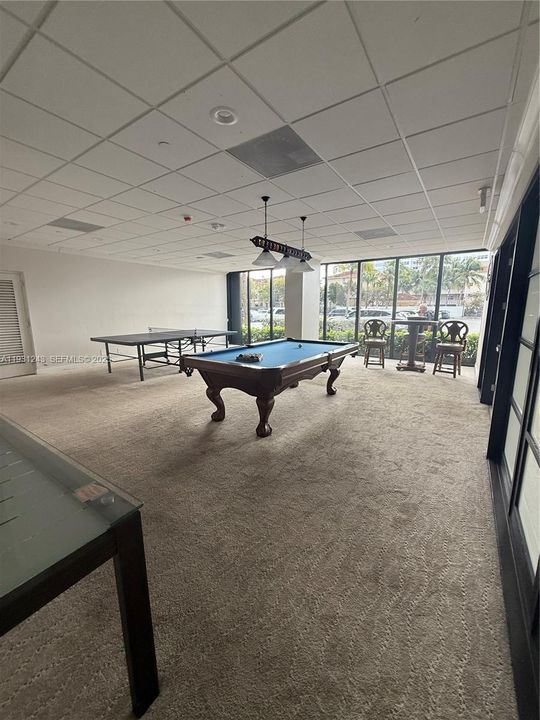 For Rent: $3,400 (2 beds, 2 baths, 1270 Square Feet)