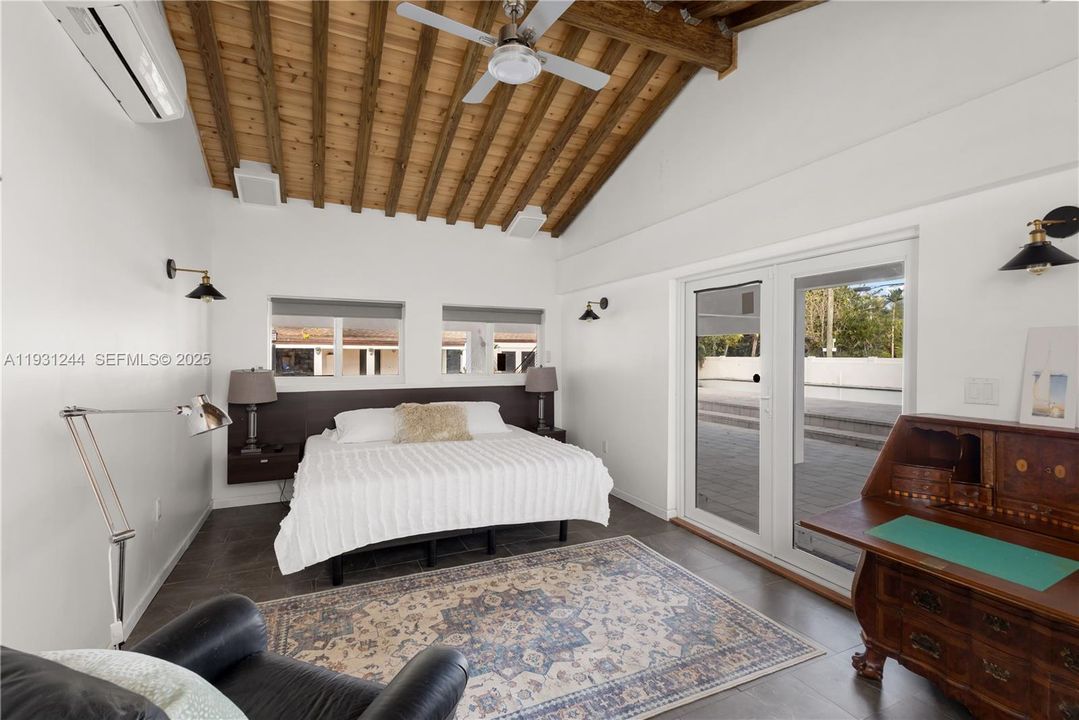 For Sale: $2,485,000 (2 beds, 3 baths, 2693 Square Feet)