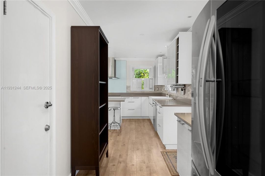 For Sale: $2,485,000 (2 beds, 3 baths, 2693 Square Feet)