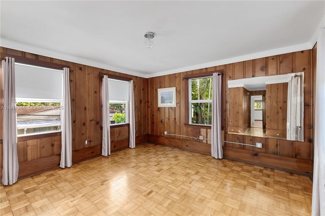 For Sale: $2,485,000 (2 beds, 3 baths, 2693 Square Feet)