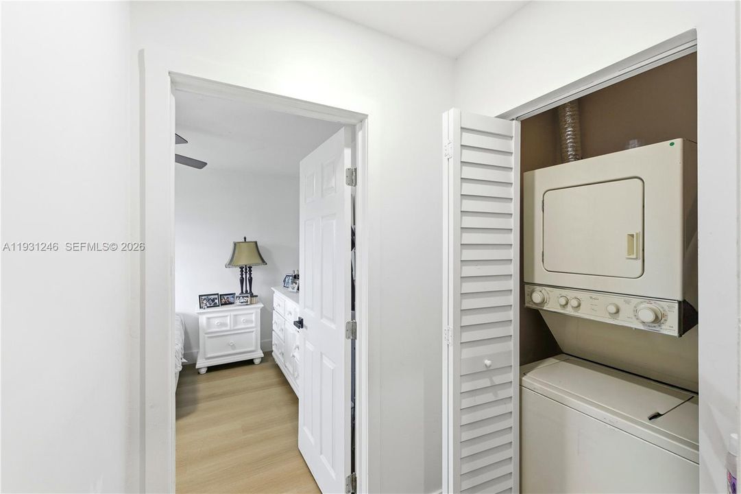 For Sale: $800,000 (0 beds, 0 baths, 2098 Square Feet)