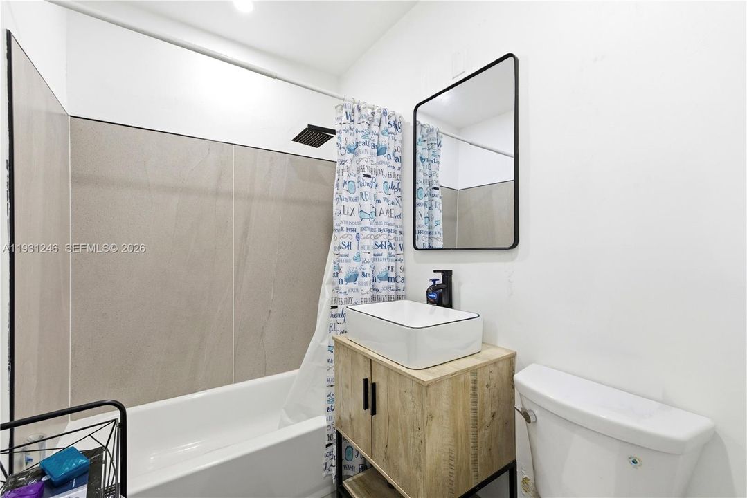 For Sale: $800,000 (0 beds, 0 baths, 2098 Square Feet)