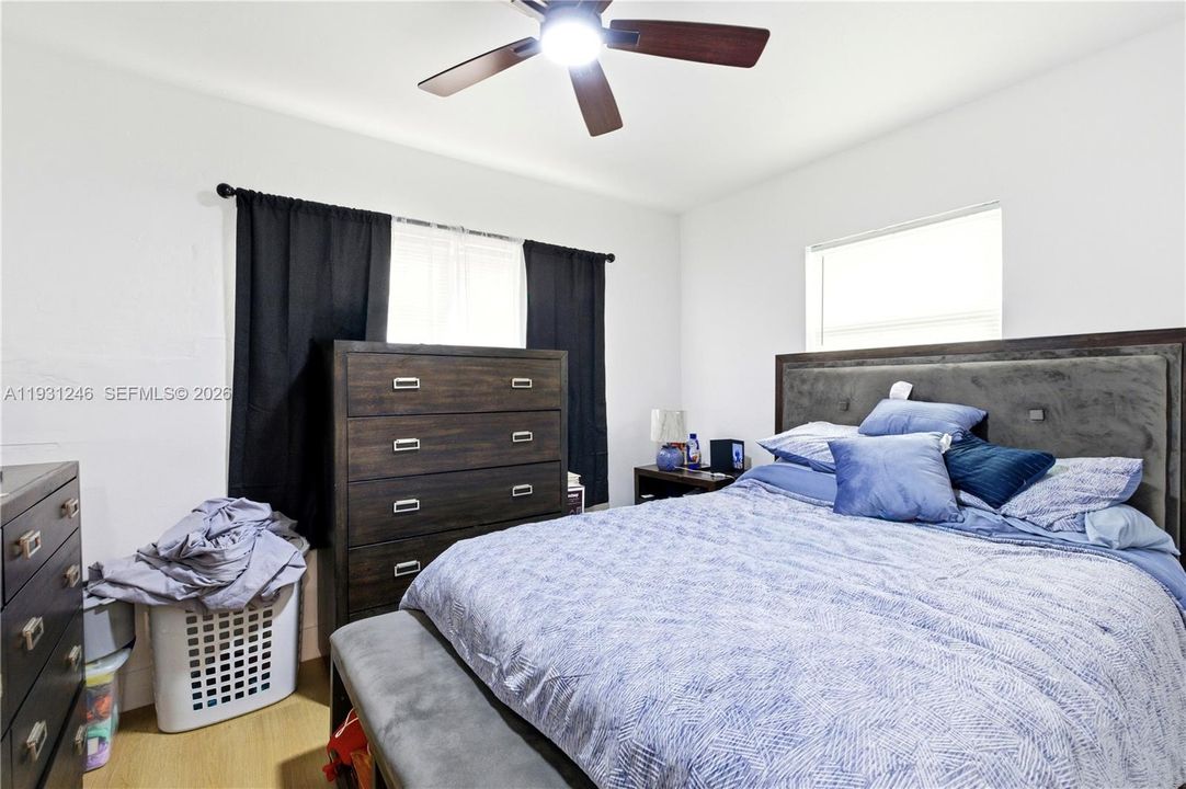 For Sale: $800,000 (0 beds, 0 baths, 2098 Square Feet)