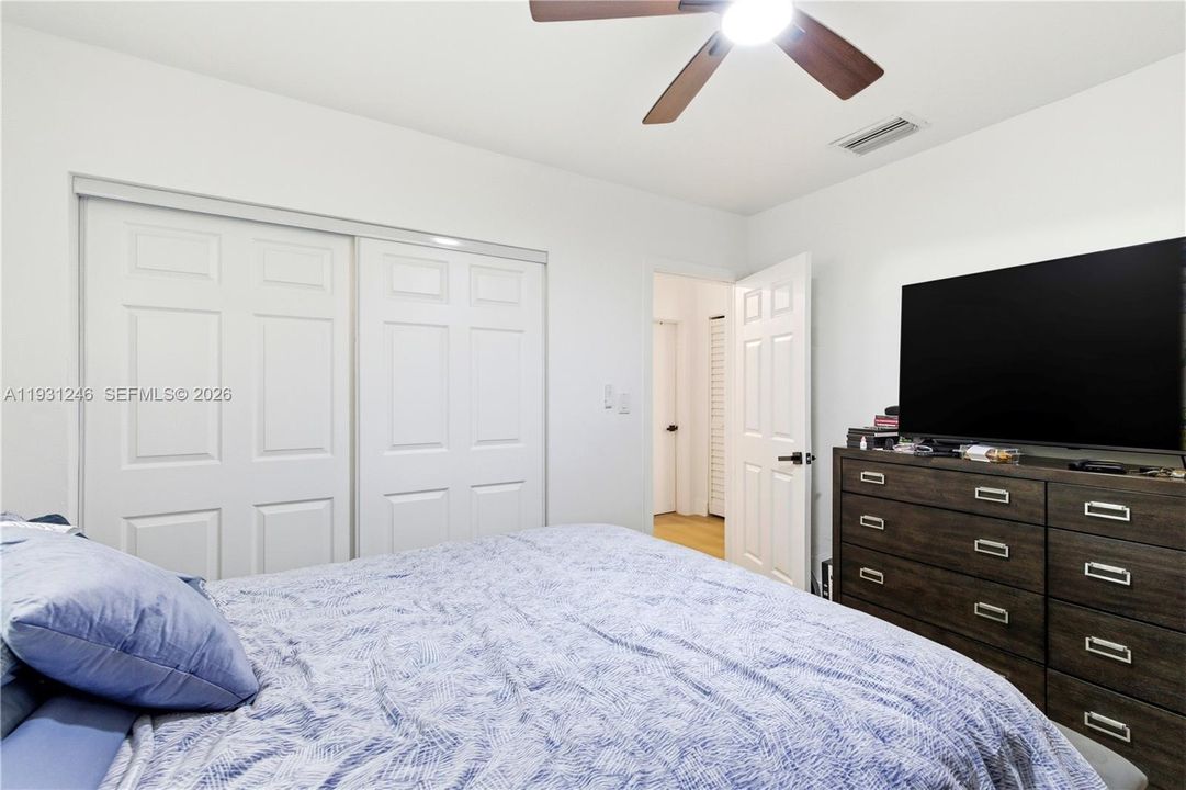 For Sale: $800,000 (0 beds, 0 baths, 2098 Square Feet)