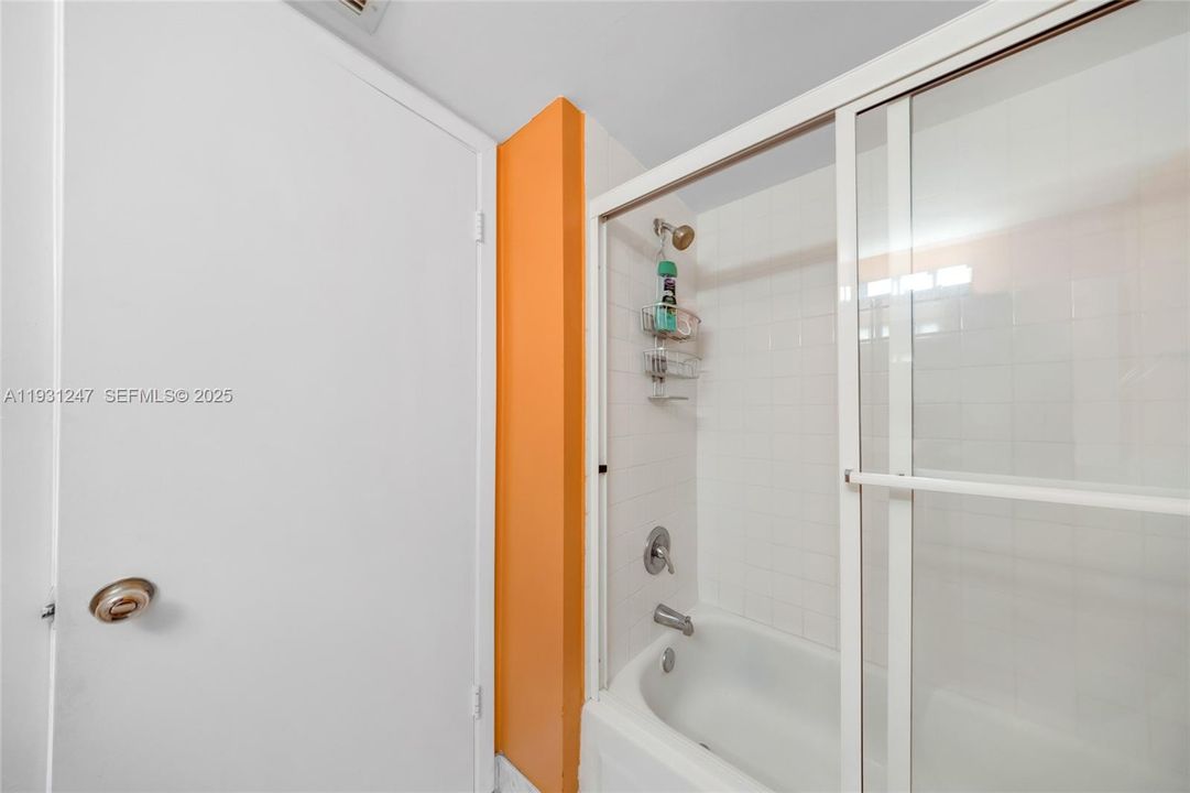 En Renta: $2,350 (2 camas, 1 baños, 1565 Pies cuadrados)