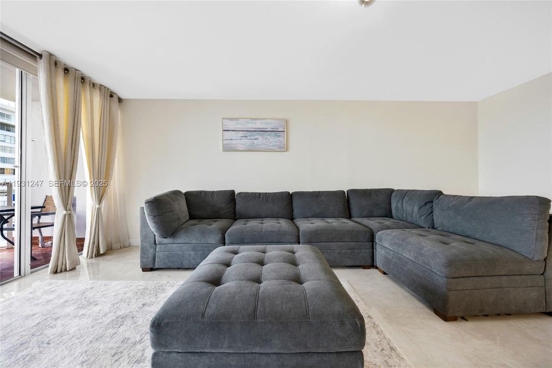 En Renta: $2,350 (2 camas, 1 baños, 1565 Pies cuadrados)