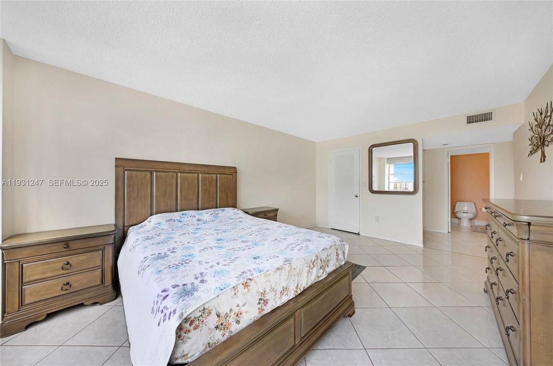 En Renta: $2,350 (2 camas, 1 baños, 1565 Pies cuadrados)