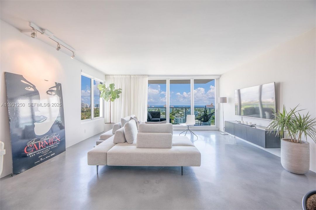 В аренду: $4,000 (1 спален, 1 ванн, 962 Квадратных фут)