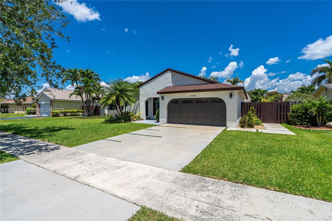 待售: $710,000 (3 贝兹, 2 浴室, 1457 平方英尺)